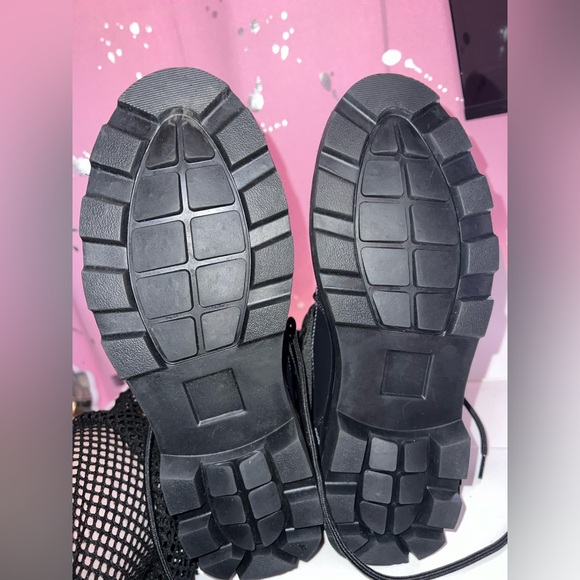 Men’s waterproof lace up boot size 9 - Picture 4 of 8